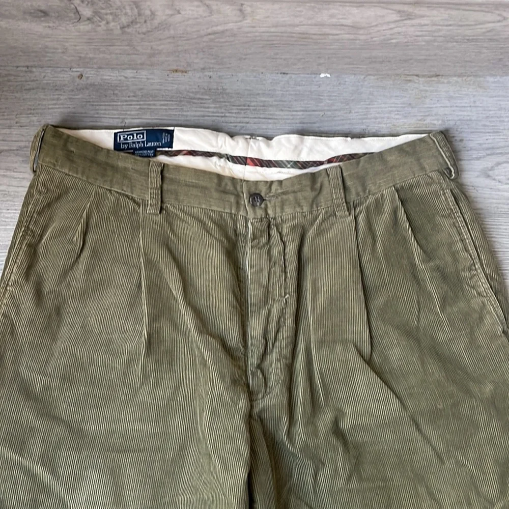 Ralph Lauren Standard Pleated Pant in Rugged Corduroy - Dark Olive